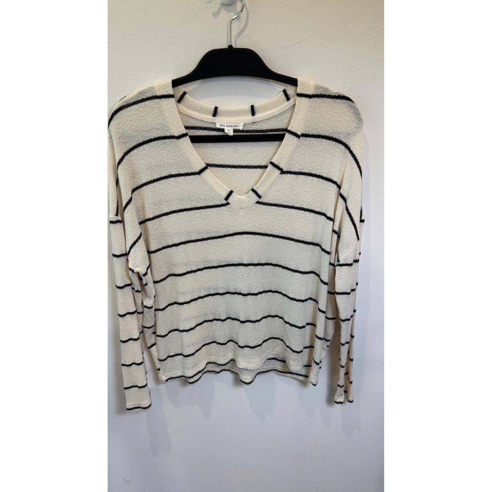 Blu Pepper Womens Small Cream Black Striped V-Neck Lightweight Knit Sweater